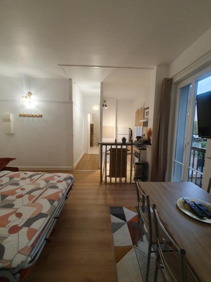 Voisin De Louis Xiv,Free Parking Apartment Versailles Exterior photo